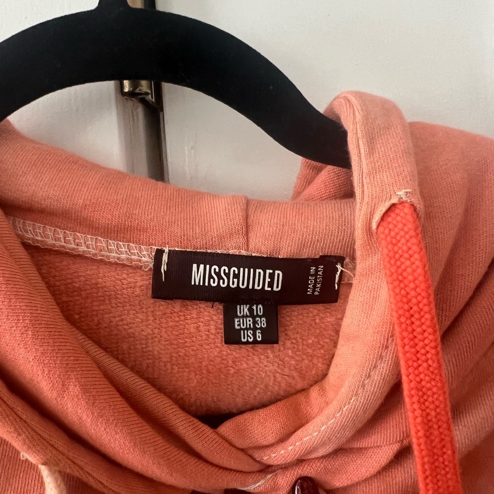 Cropped Hoodie - Picture 2 of 7
